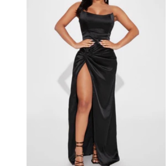 BRAND NEW NEVER WORN - Picture 1 of 1